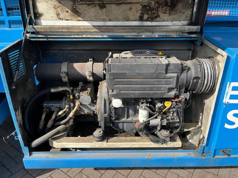 Plataforma de Tijera/ Plataforma de tesoura Holland lift M 250 DL 27 | 2003: foto 12