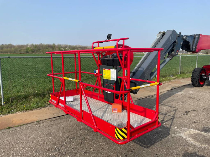 MAGNI BT30RT STAGE V | 30 METER | TELESCOPIC JIB | 4x4x4 - Plataforma telescópica: foto 4 MAGNI BT30RT STAGE V | 30 METER | TELESCOPIC JIB | 4x4x4 - Plataforma telescópica: foto 4