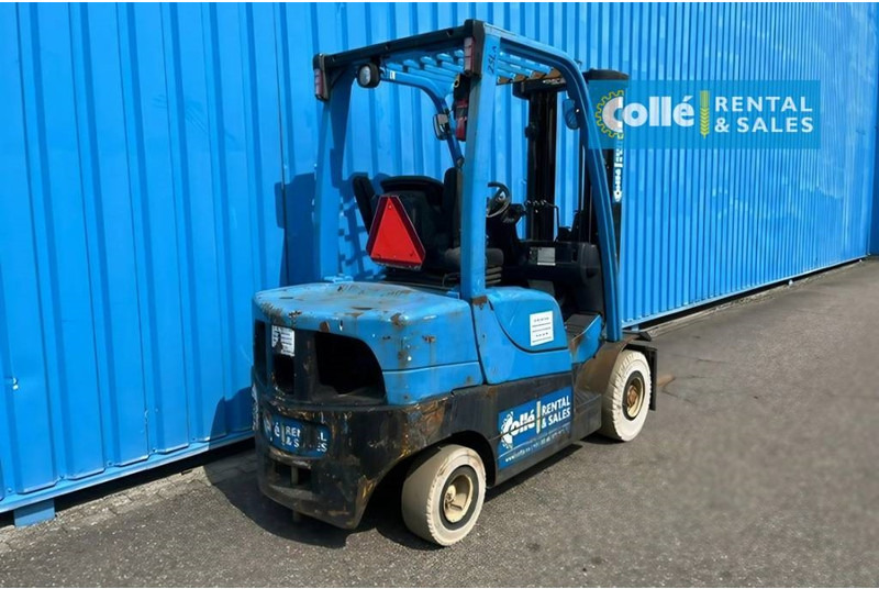 Yale GDP25 | 2015 - Empilhadeira a diesel: foto 5 Yale GDP25 | 2015 - Empilhadeira a diesel: foto 5