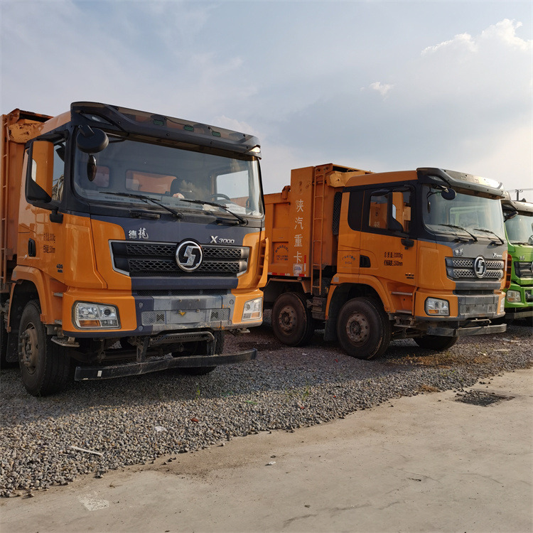 陕汽重卡 - Camião basculante: foto 1 陕汽重卡 - Camião basculante: foto 1