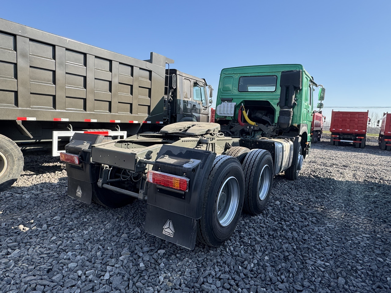 HOWO - Tractor: foto 3 HOWO - Tractor: foto 3