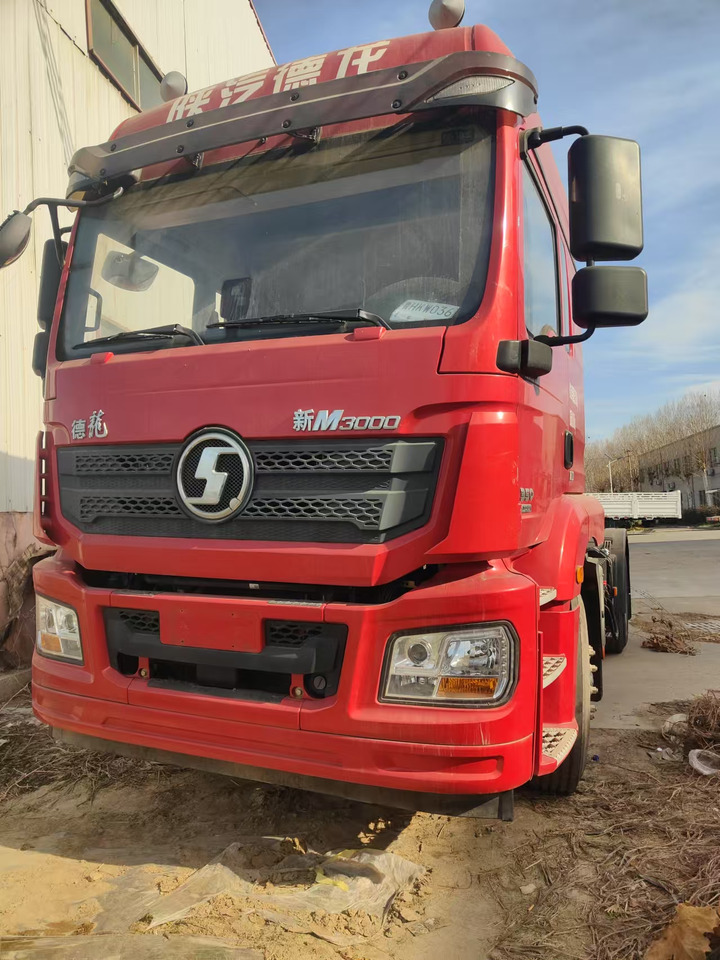 SHACMAN M3000 - Tractor: foto 2 SHACMAN M3000 - Tractor: foto 2