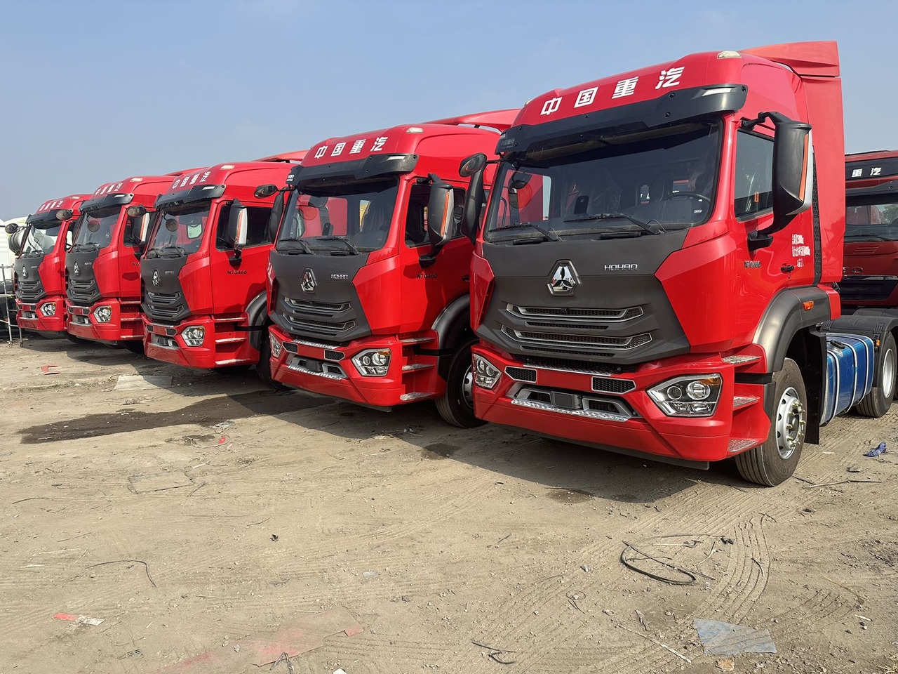 SINOTRUCK HAOHAN - Tractor: foto 1 SINOTRUCK HAOHAN - Tractor: foto 1
