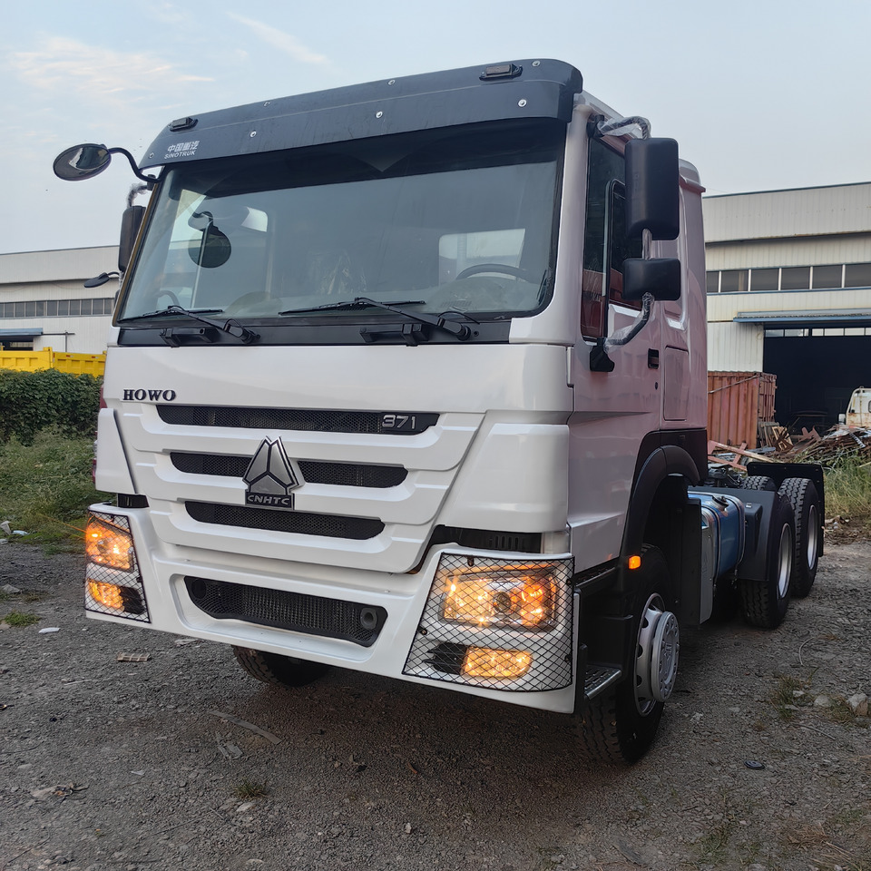 SINOTRUCK HOWO - Tractor: foto 2 SINOTRUCK HOWO - Tractor: foto 2