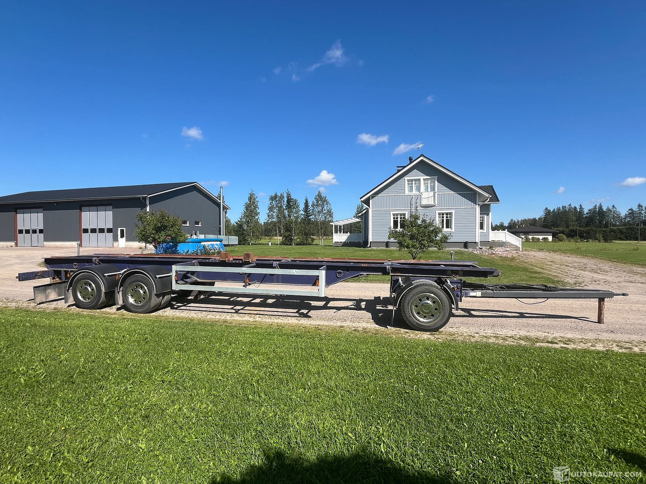 Asentamo Koivu, kolmiakselinen kuorma-auto vaihtolavaperävaunu, Juuri katsastettu, 1979, Nurmijärvi - Reboque transportador de contêineres/ Caixa móvel: foto 3 Asentamo Koivu, kolmiakselinen kuorma-auto vaihtolavaperävaunu, Juuri katsastettu, 1979, Nurmijärvi - Reboque transportador de contêineres/ Caixa móvel: foto 3