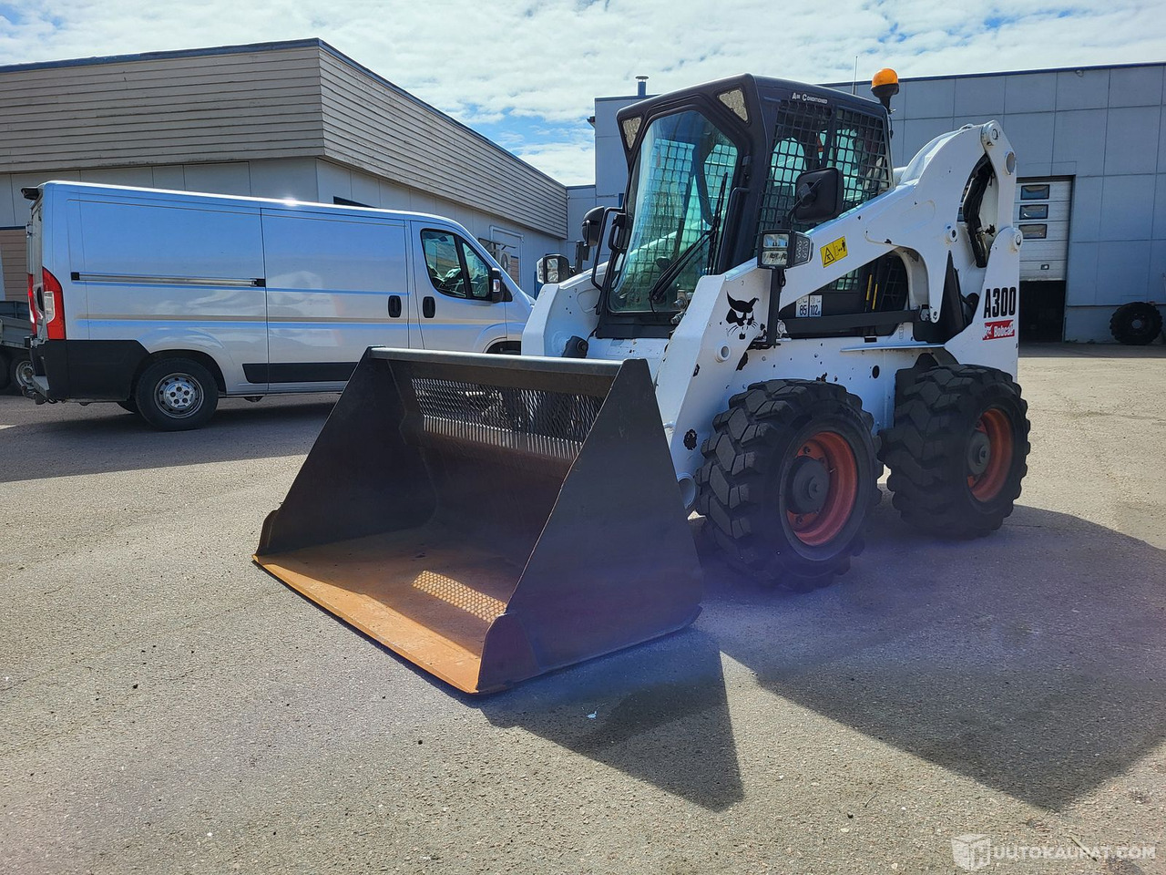 Bobcat A300, liukuohjattava kuormaaja, nelipyöräohjaus,, Kouvola - Mini pá carregadora: foto 5 Bobcat A300, liukuohjattava kuormaaja, nelipyöräohjaus,, Kouvola - Mini pá carregadora: foto 5