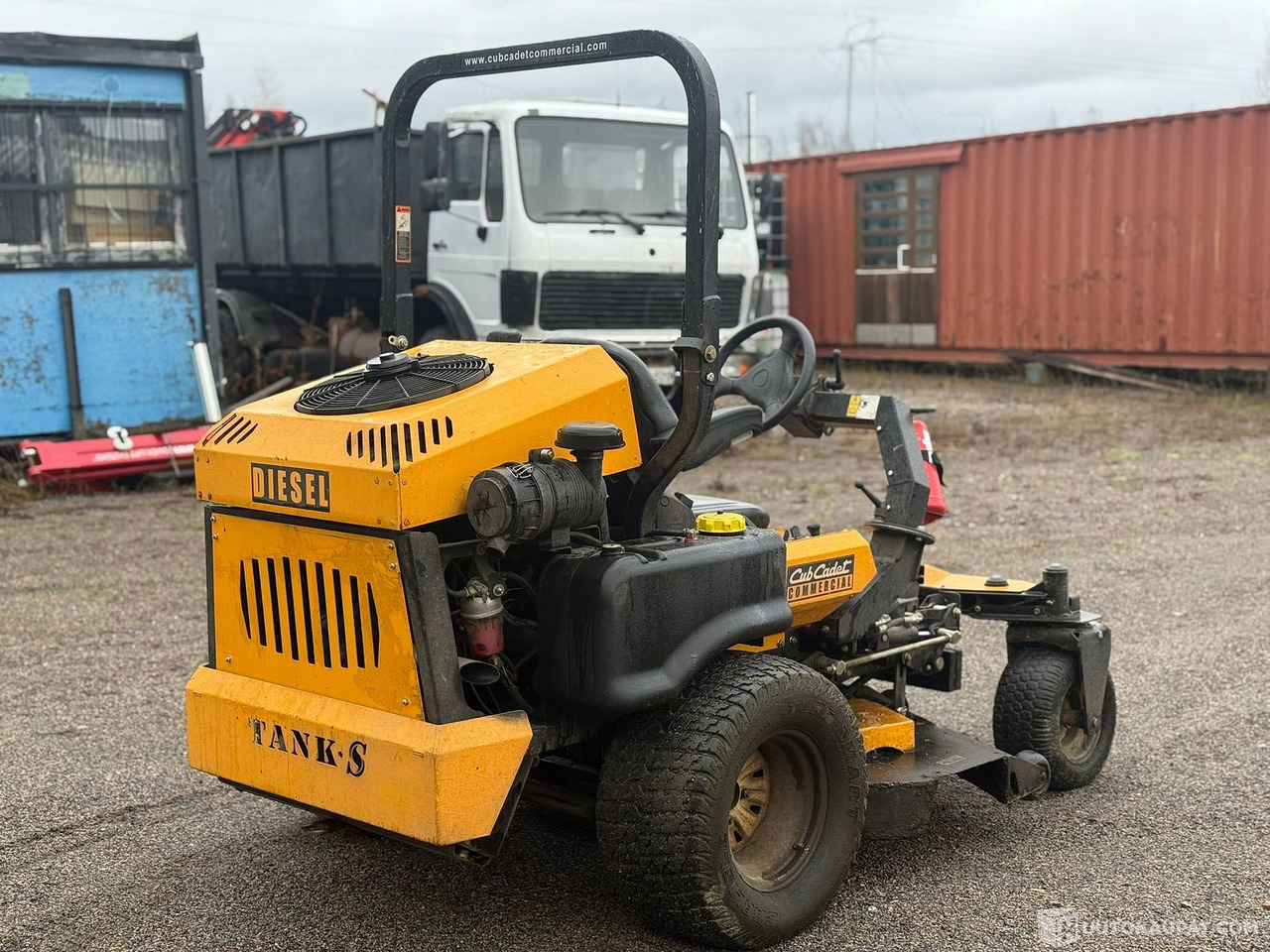 Cub Cadet 6032 TANK suurteholeikkuri Dieselmoottorilla!, Jyväskylä - Cortador de grama: foto 4 Cub Cadet 6032 TANK suurteholeikkuri Dieselmoottorilla!, Jyväskylä - Cortador de grama: foto 4