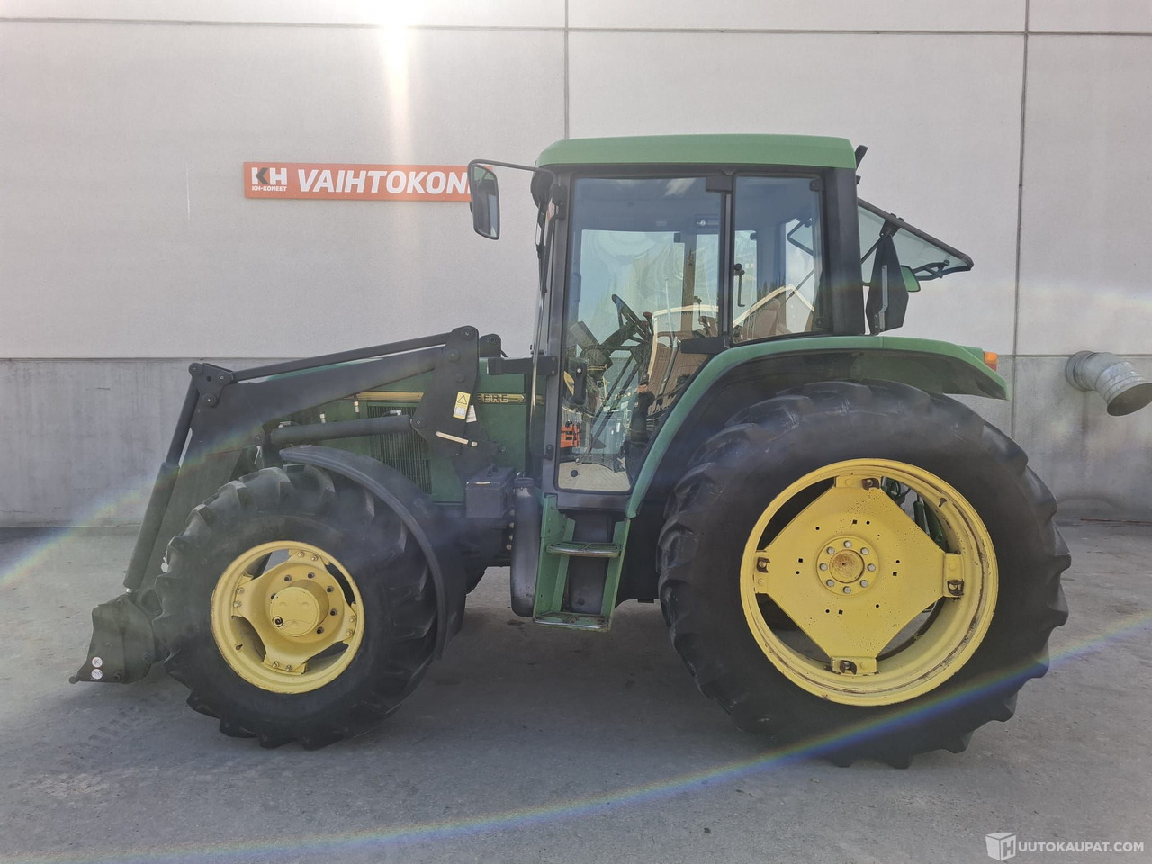 John Deere 6400, 1997 Traktori, Sis alv 25,5%, Nurmijärvi - Trator: foto 1 John Deere 6400, 1997 Traktori, Sis alv 25,5%, Nurmijärvi - Trator: foto 1