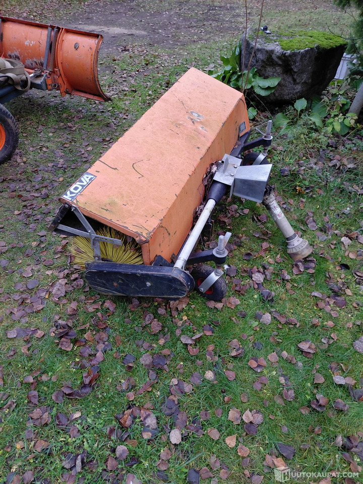 Kubota B7100, 1990, Lahti - Mini trator: foto 4 Kubota B7100, 1990, Lahti - Mini trator: foto 4