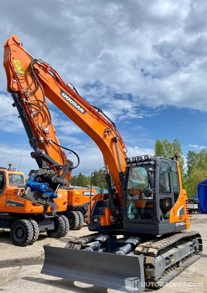 Doosan DX 140LCR-5, 2021, SMP-rototilt, puskulevy ja rasvari, Stage5, Helsinki - Máquina de construção: foto 1 Doosan DX 140LCR-5, 2021, SMP-rototilt, puskulevy ja rasvari, Stage5, Helsinki - Máquina de construção: foto 1