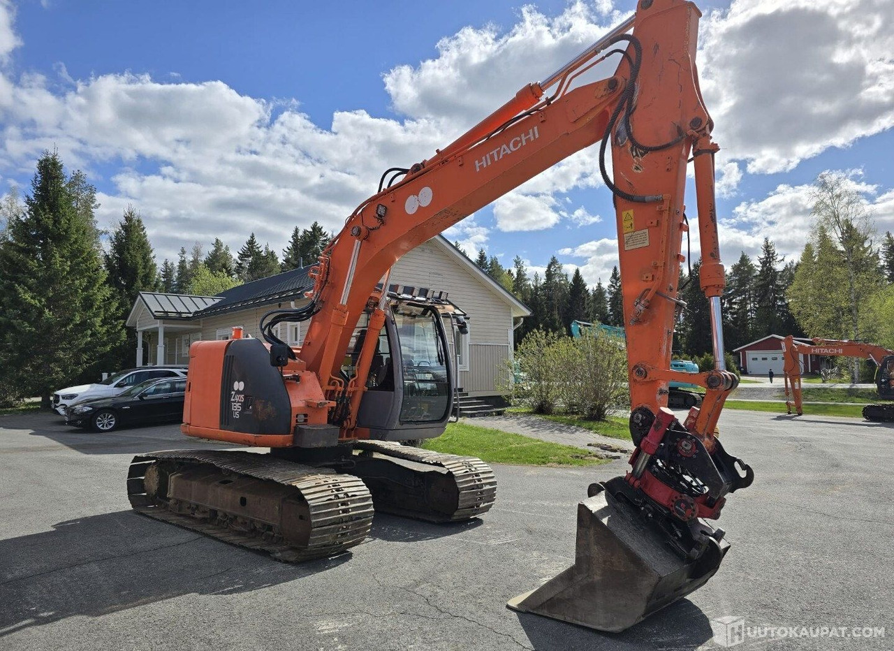 Hitachi ZX135US, 2005, Diesel, 18 000 h, Seinäjoki - Máquina de construção: foto 3 Hitachi ZX135US, 2005, Diesel, 18 000 h, Seinäjoki - Máquina de construção: foto 3