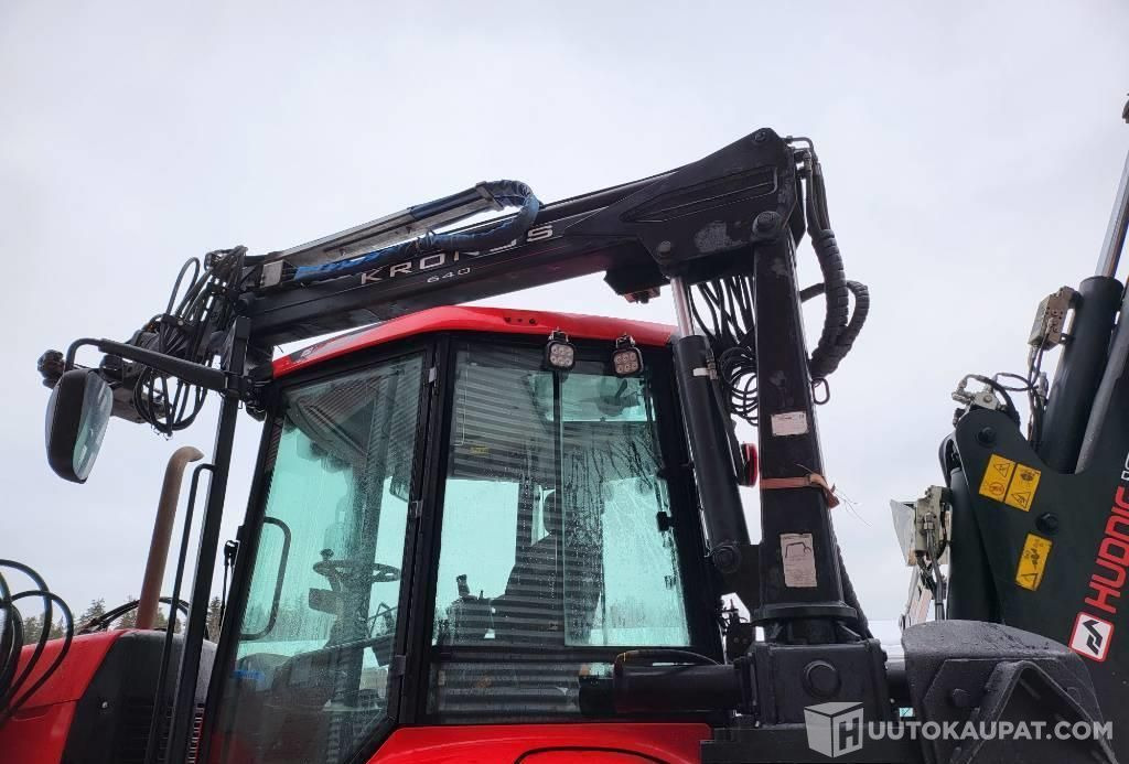 Huddig 1260 C Kronos, 2014, 9 000 h Traktorikuormaaja, Kerava - Máquina de construção: foto 3 Huddig 1260 C Kronos, 2014, 9 000 h Traktorikuormaaja, Kerava - Máquina de construção: foto 3