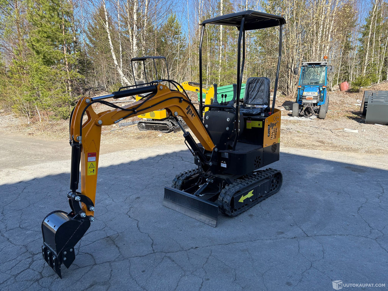 Jpc ht 12, 2024 *Uusi minikaivinkone*, Alavus - Máquina de construção: foto 1 Jpc ht 12, 2024 *Uusi minikaivinkone*, Alavus - Máquina de construção: foto 1