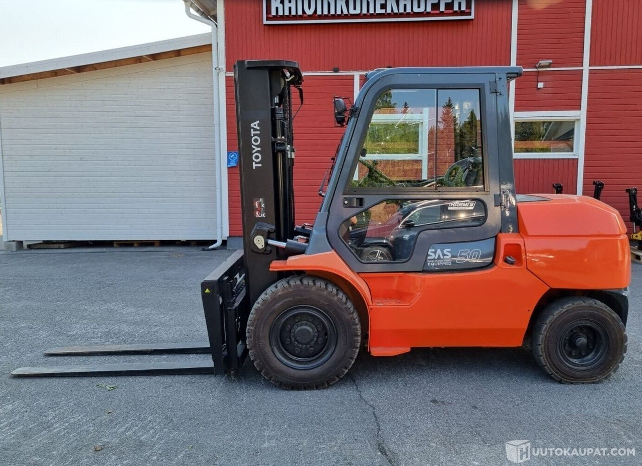 Toyota 42-7 FD 45, 2011, Diesel, 3 800 h, Seinäjoki - Máquina de construção: foto 1 Toyota 42-7 FD 45, 2011, Diesel, 3 800 h, Seinäjoki - Máquina de construção: foto 1