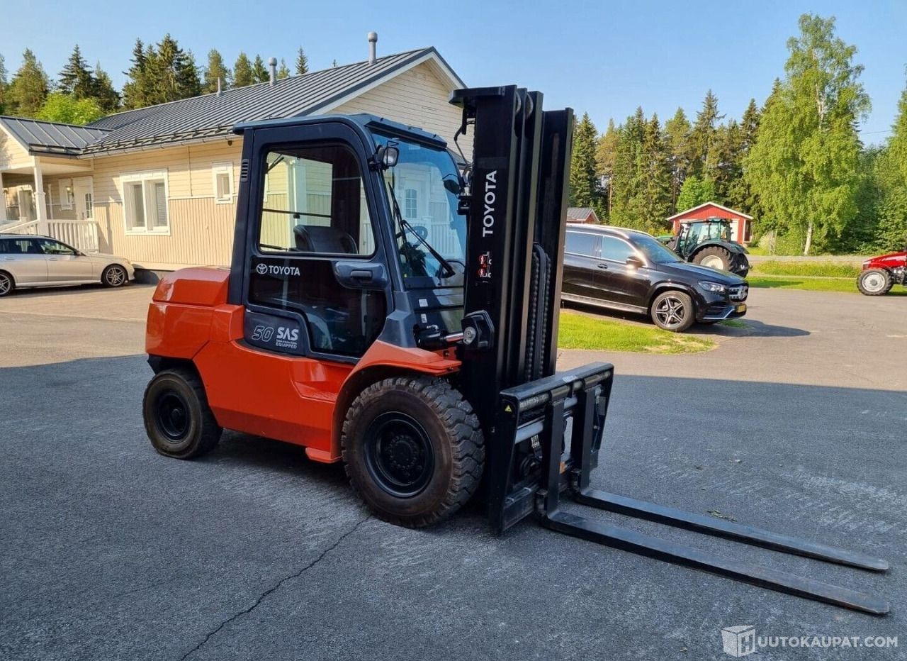 Toyota 42-7 FD 45, 2011, Diesel, 3 800 h, Seinäjoki - Máquina de construção: foto 4 Toyota 42-7 FD 45, 2011, Diesel, 3 800 h, Seinäjoki - Máquina de construção: foto 4