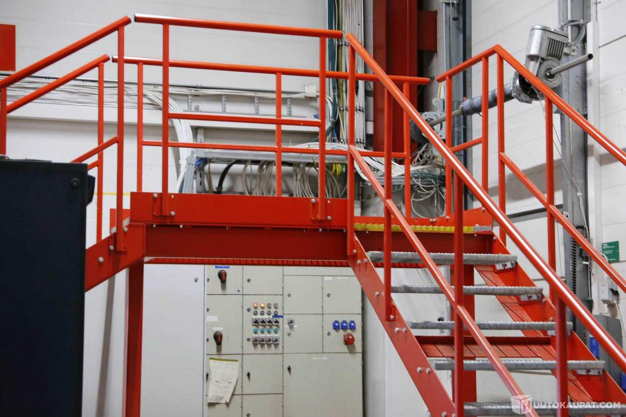 Kahdet teollisuusportaat + taso/ylikulkusilta. LGS6016, Vantaa - Máquina de outro: foto 3 Kahdet teollisuusportaat + taso/ylikulkusilta. LGS6016, Vantaa - Máquina de outro: foto 3