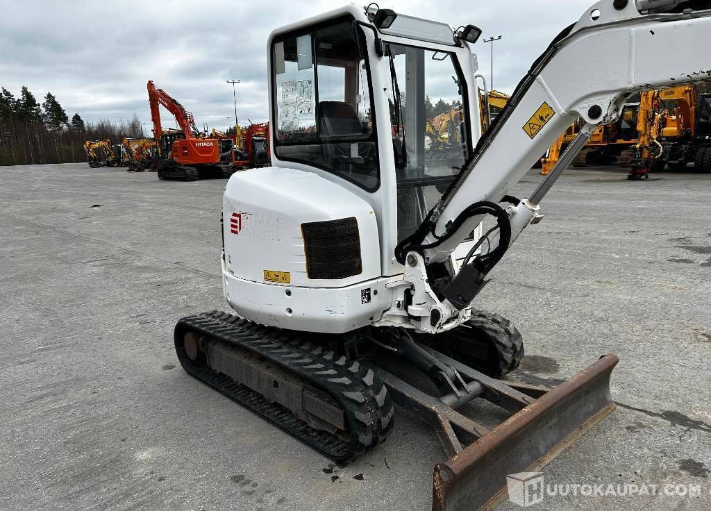 Volvo ECR 38 / Kallistuvaliitin, Uudet telat!, 2012, 3 245 h Kaivinkone, Ilmajoki - Máquina de outro: foto 5 Volvo ECR 38 / Kallistuvaliitin, Uudet telat!, 2012, 3 245 h Kaivinkone, Ilmajoki - Máquina de outro: foto 5
