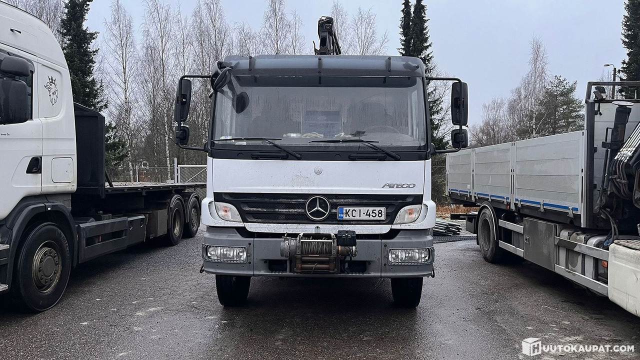 Mercedes-Benz Atego, 2008 + Crane, Tampere - Camião de caixa aberta/ Plataforma, Camião grua: foto 2 Mercedes-Benz Atego, 2008 + Crane, Tampere - Camião de caixa aberta/ Plataforma, Camião grua: foto 2