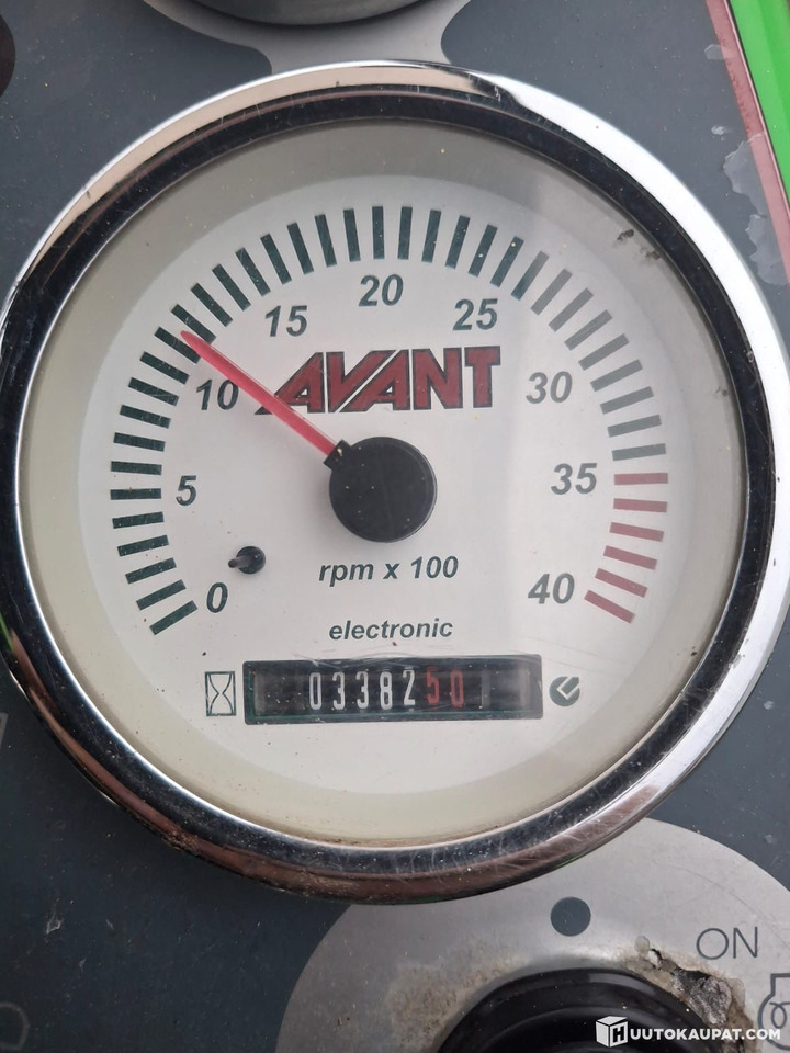 Mini loader Avant 745, 2017, 3,383 h, Nurmijärvi - Carregadora articulada: foto 3 Mini loader Avant 745, 2017, 3,383 h, Nurmijärvi - Carregadora articulada: foto 3