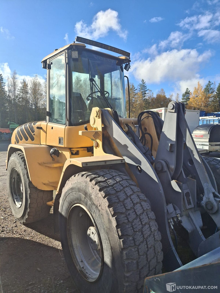 Pyöräkuormaaja Volvo L40 D, vuosimalli 1999, Nurmijärvi - Pá carregadora de rodas: foto 1 Pyöräkuormaaja Volvo L40 D, vuosimalli 1999, Nurmijärvi - Pá carregadora de rodas: foto 1