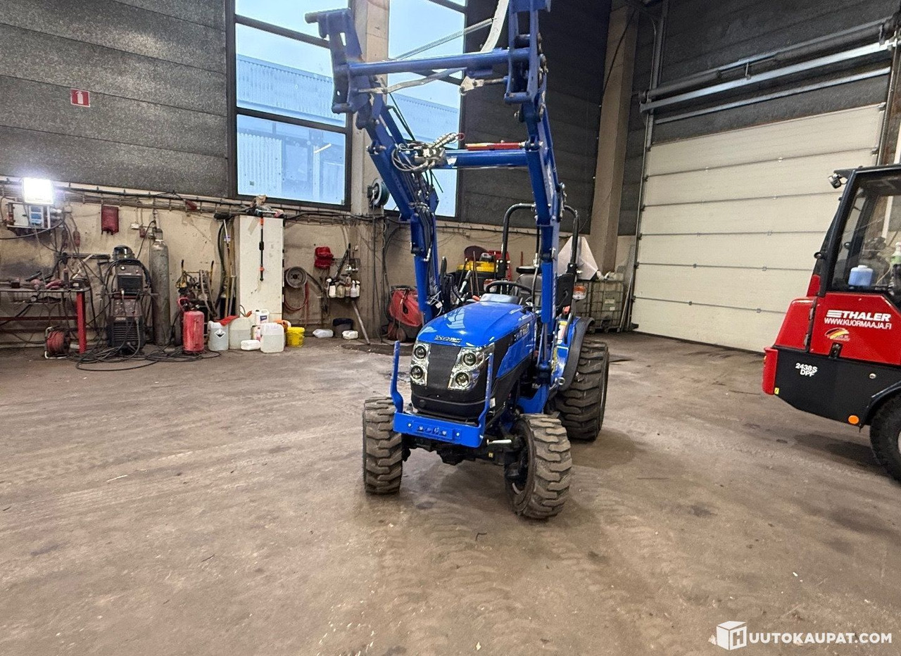Solis 26 4WD 6+2 with front loader, 2023, 1.3 L, Diesel, 241 h, Helsinki - Mini trator: foto 2 Solis 26 4WD 6+2 with front loader, 2023, 1.3 L, Diesel, 241 h, Helsinki - Mini trator: foto 2