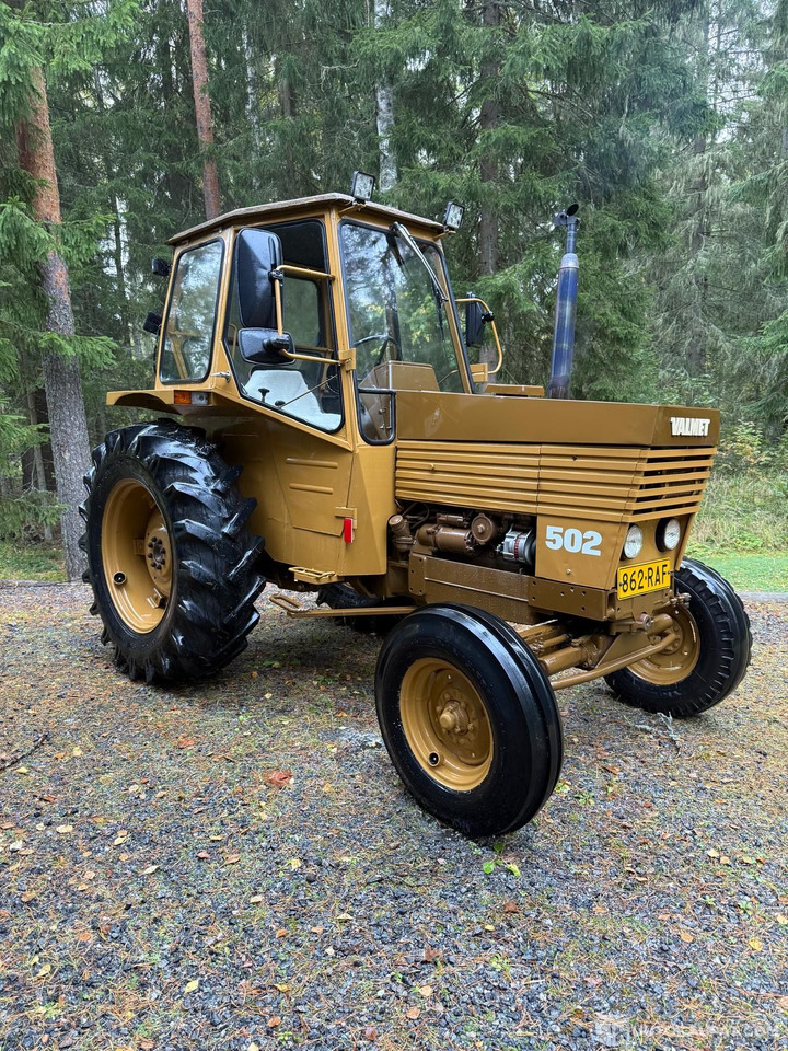Valmet 502, 1975 + Perälevy, Mänttä-Vilppula - Trator: foto 1 Valmet 502, 1975 + Perälevy, Mänttä-Vilppula - Trator: foto 1