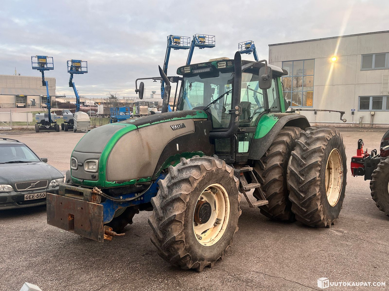 Valtra T170, Tractor, 13,600 h, 2003, Espoo - Trator: foto 1 Valtra T170, Tractor, 13,600 h, 2003, Espoo - Trator: foto 1
