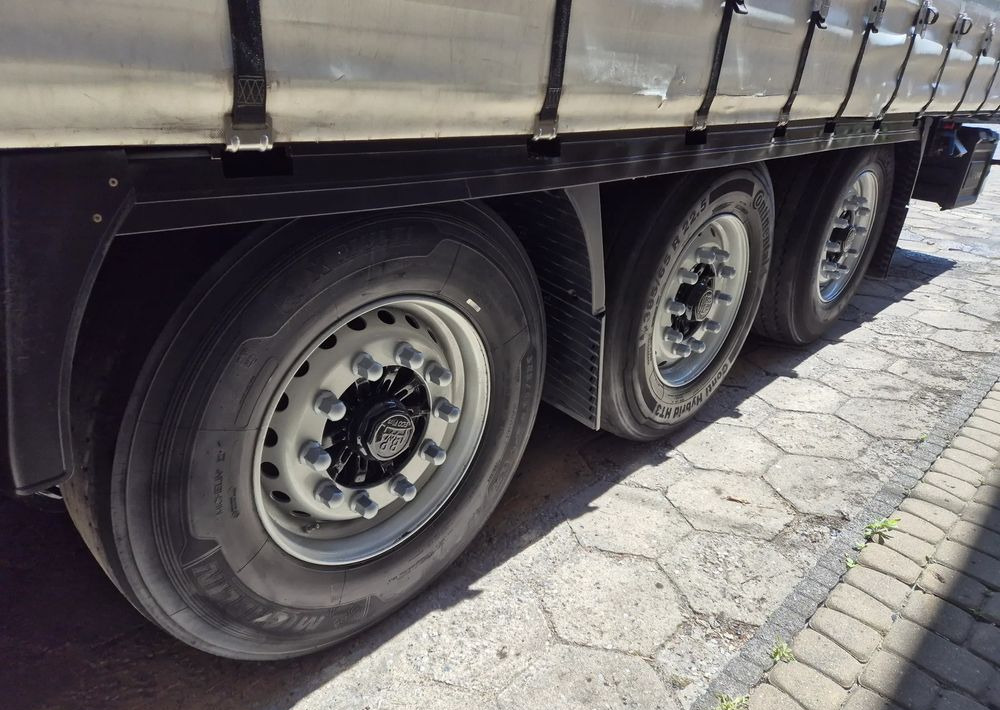 Krone BURTOWA BUDOWLANA VARIOS PÓŁMEGA 385/55 z Niemiec / ALUFELGI / stan bardzo dobry / PODNOSZONA OŚ I DACH / BPW firanka burto-firanka firana burtówka burto firanka - Semi-reboque de lona: foto 4 Krone BURTOWA BUDOWLANA VARIOS PÓŁMEGA 385/55 z Niemiec / ALUFELGI / stan bardzo dobry / PODNOSZONA OŚ I DACH / BPW firanka burto-firanka firana burtówka burto firanka - Semi-reboque de lona: foto 4