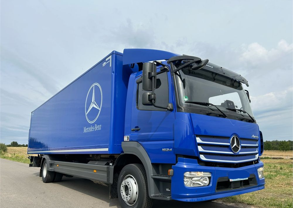 Mercedes-Benz Atego 1524 Z Niemiec 8.65m TOP 2018 Przód i tył na poduszkach 15t DMC / TOP STAN - Camião furgão: foto 1 Mercedes-Benz Atego 1524 Z Niemiec 8.65m TOP 2018 Przód i tył na poduszkach 15t DMC / TOP STAN - Camião furgão: foto 1