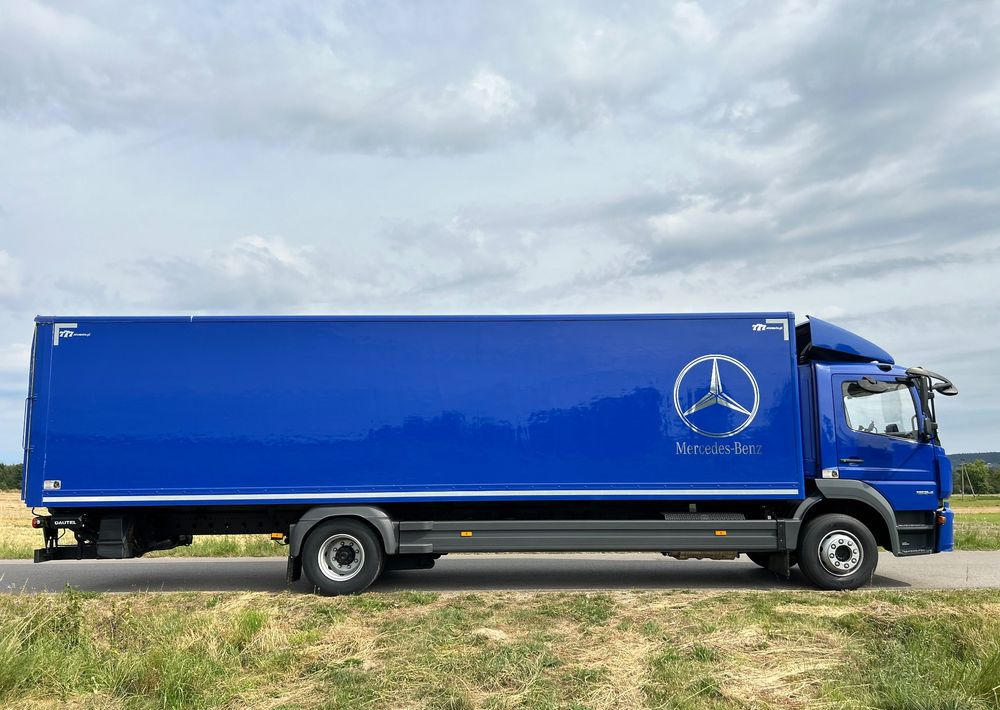Mercedes-Benz Atego 1524 Z Niemiec 8.65m TOP 2018 Przód i tył na poduszkach 15t DMC / TOP STAN - Camião furgão: foto 5 Mercedes-Benz Atego 1524 Z Niemiec 8.65m TOP 2018 Przód i tył na poduszkach 15t DMC / TOP STAN - Camião furgão: foto 5