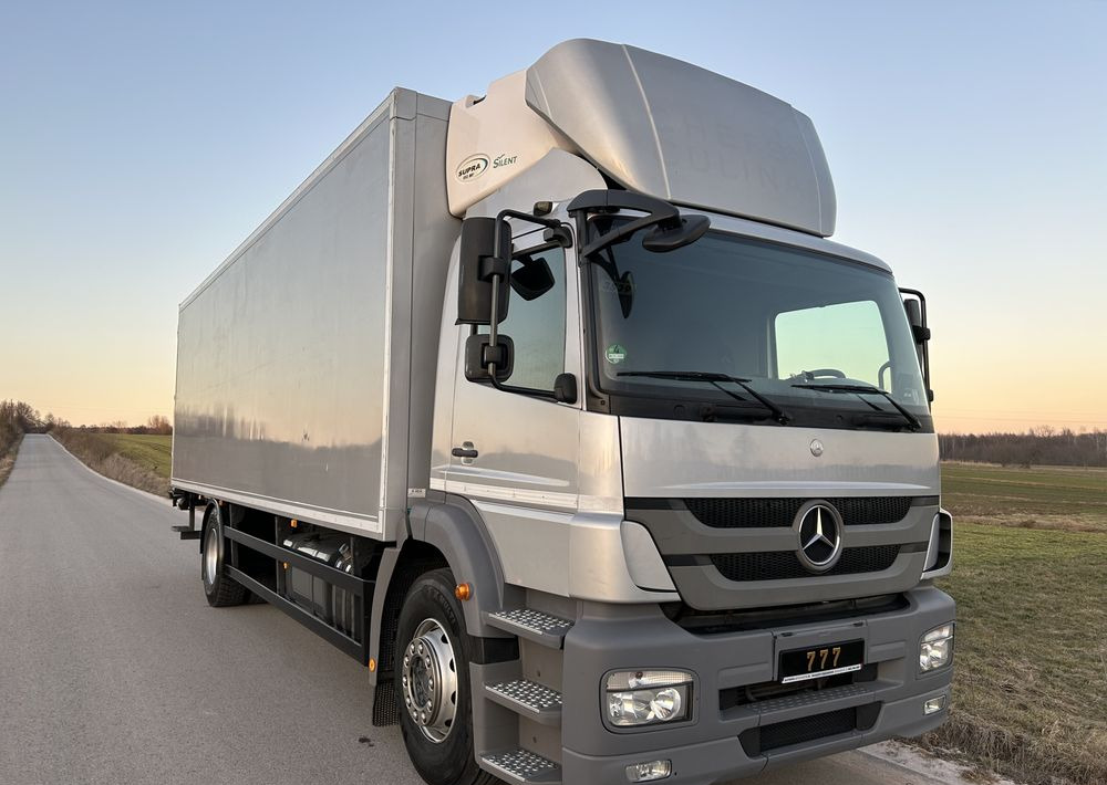 Mercedes-Benz Axor 1824 237000km !! TOP 8m 20 palet / z Niemiec / Euro 5 ! / agregat Carrier Supra 950 - Camião frigorífico: foto 3 Mercedes-Benz Axor 1824 237000km !! TOP 8m 20 palet / z Niemiec / Euro 5 ! / agregat Carrier Supra 950 - Camião frigorífico: foto 3
