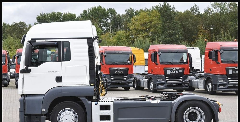MAN TGS 18.420 2019 NAUKA JAZDY POLIFT ELKA AUTOMAT 4x2 STANDARD 315/70r22.5 SUPER STAN TGX 470 460 420 430 500 510 400 360 410 - Tractor: foto 1 MAN TGS 18.420 2019 NAUKA JAZDY POLIFT ELKA AUTOMAT 4x2 STANDARD 315/70r22.5 SUPER STAN TGX 470 460 420 430 500 510 400 360 410 - Tractor: foto 1