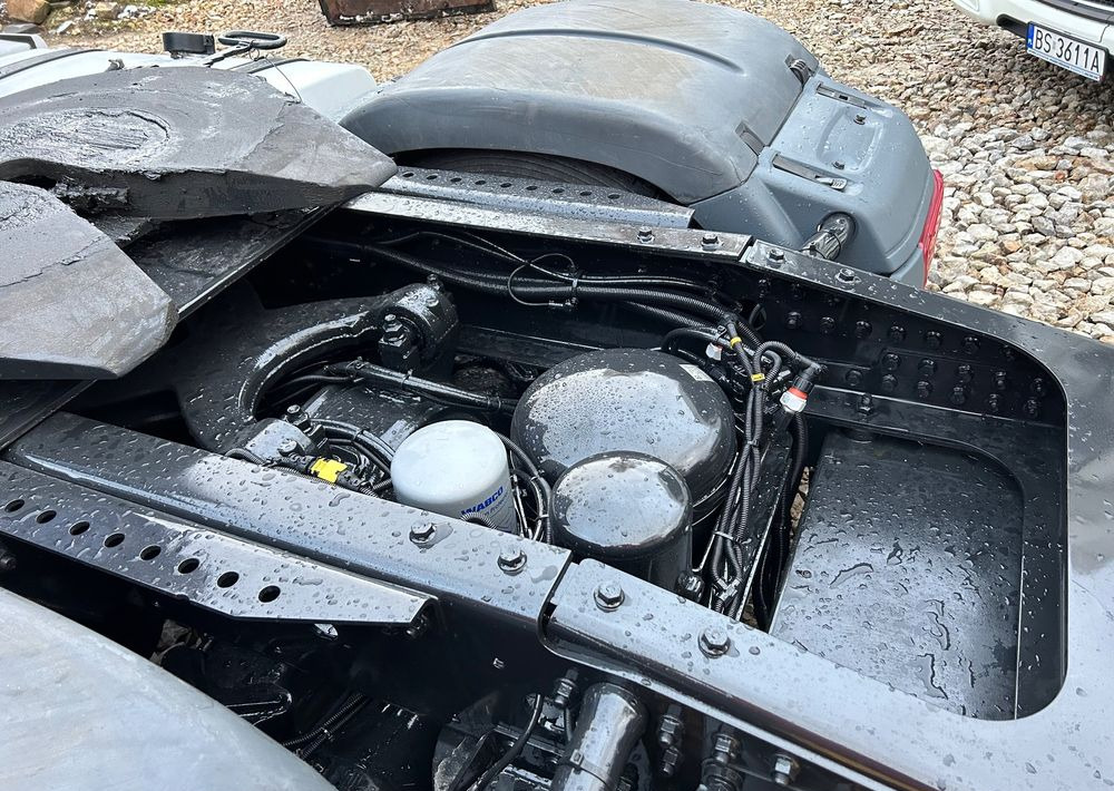 Tractor MAN TGS 18.440 NAUKA JAZDY ELKA AUTOMAT 4x2 STANDARD 315/70r22.5 SUPER STAN TGX 470 460 420 430 500 510 400 360 410: foto 15 Tractor MAN TGS 18.440 NAUKA JAZDY ELKA AUTOMAT 4x2 STANDARD 315/70r22.5 SUPER STAN TGX 470 460 420 430 500 510 400 360 410: foto 15