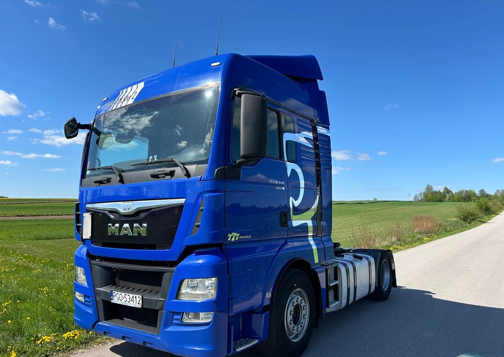 MAN TGS 18.440 NAUKA JAZDY ELKA AUTOMAT 4x2 STANDARD 315/70r22.5 SUPER STAN TGX 470 460 420 430 500 510 400 360 410 - Tractor: foto 4 MAN TGS 18.440 NAUKA JAZDY ELKA AUTOMAT 4x2 STANDARD 315/70r22.5 SUPER STAN TGX 470 460 420 430 500 510 400 360 410 - Tractor: foto 4