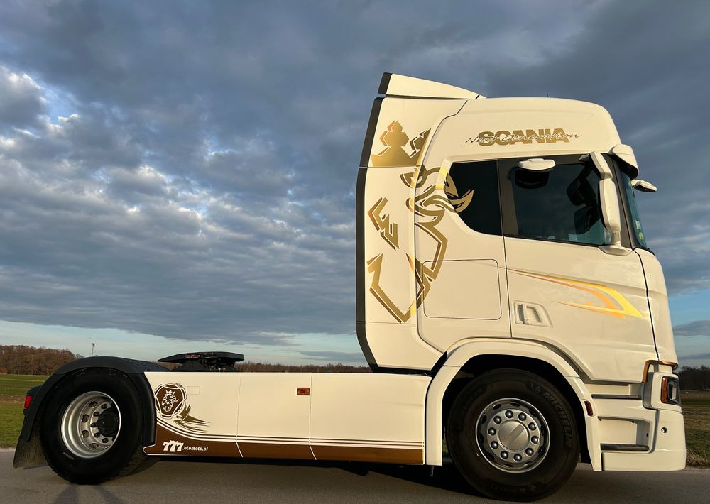 Scania R500 FULL AIR 2019 10x poduszki KLIMA POSTOJOWA / RETARDER / FULL SPOJLER / TOP STAN / od jedynego właściciela ! HYDRAULIKA spod beczki spożywczej ! / do wywrotu ruchomej podłogi beczki TOP TOP - Tractor: foto 4 Scania R500 FULL AIR 2019 10x poduszki KLIMA POSTOJOWA / RETARDER / FULL SPOJLER / TOP STAN / od jedynego właściciela ! HYDRAULIKA spod beczki spożywczej ! / do wywrotu ruchomej podłogi beczki TOP TOP - Tractor: foto 4