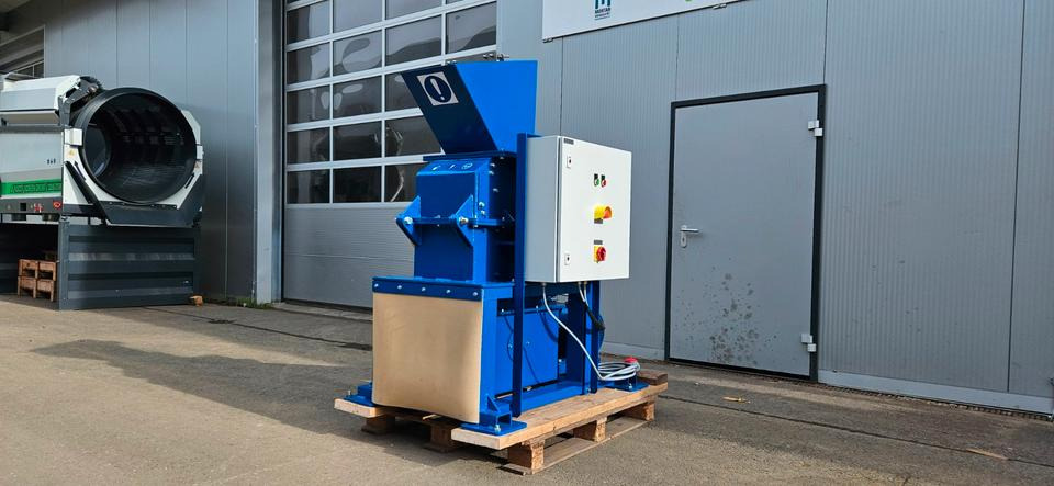 Labor HAMMERMÜHLE HM 300 - Britador: foto 1 Labor HAMMERMÜHLE HM 300 - Britador: foto 1