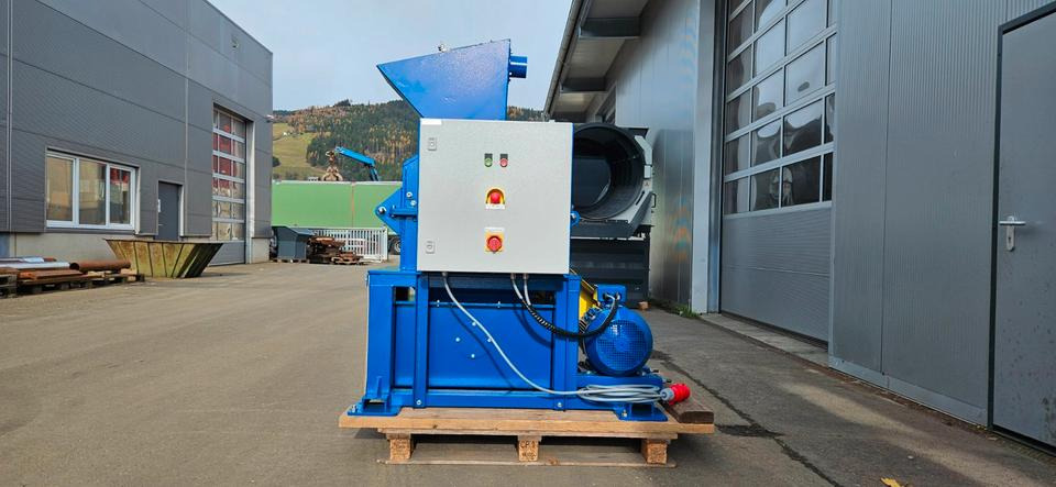 Labor HAMMERMÜHLE HM 300 - Britador: foto 3 Labor HAMMERMÜHLE HM 300 - Britador: foto 3