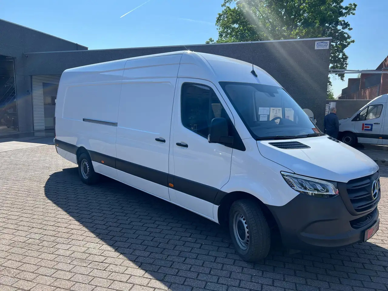 Mercedes-Benz Sprinter 314 L4H2 (31.500€ex)NAVI CAMERA 360° COMFORT - Furgão: foto 2 Mercedes-Benz Sprinter 314 L4H2 (31.500€ex)NAVI CAMERA 360° COMFORT - Furgão: foto 2