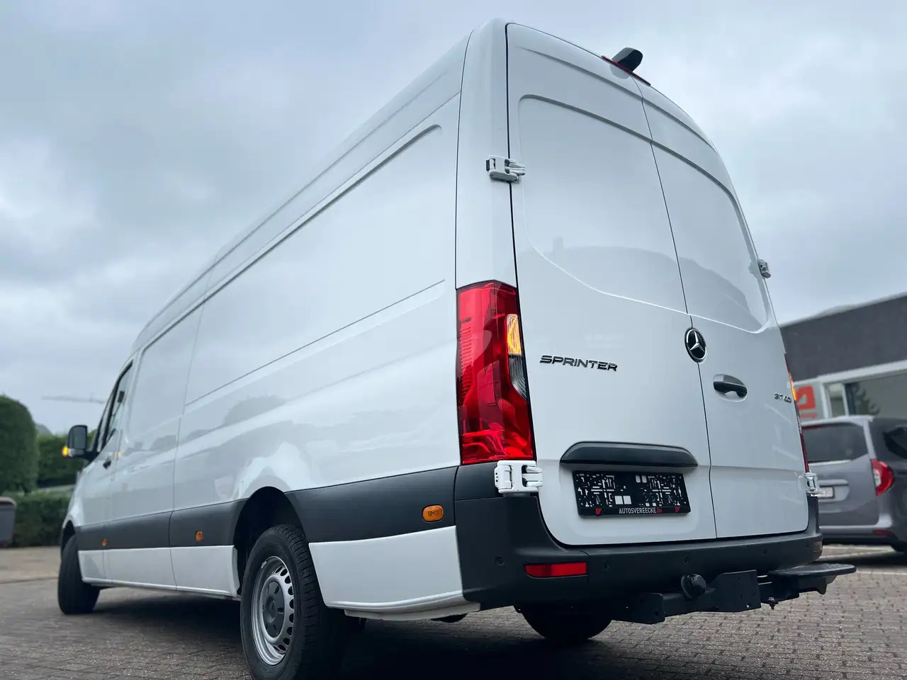 Mercedes-Benz Sprinter 317 L3H2 (38.250ex) 3.5T SLEEP|CARPLAY|CAMERA|PTS - Furgão: foto 5 Mercedes-Benz Sprinter 317 L3H2 (38.250ex) 3.5T SLEEP|CARPLAY|CAMERA|PTS - Furgão: foto 5