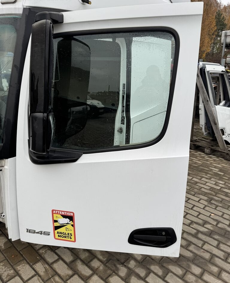 Mercedes-Benz ACTROS MP 4 LEWE truck - Porta e peças por Camião: foto 1 Mercedes-Benz ACTROS MP 4 LEWE truck - Porta e peças por Camião: foto 1