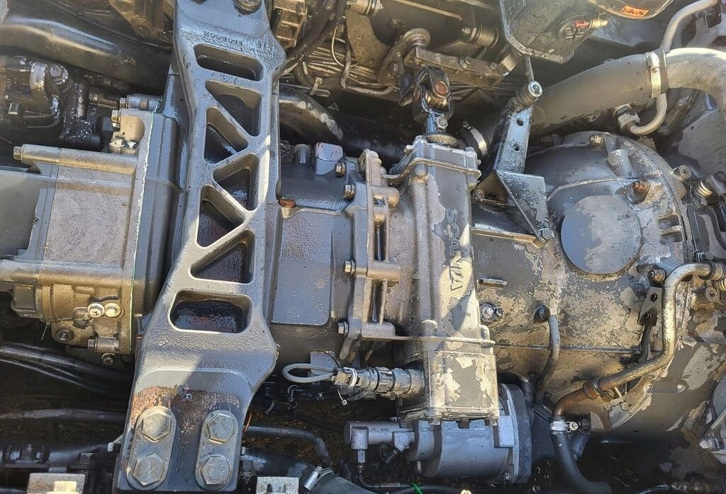 Scania GRS 895 R Scania GRS 895 R truck - Caixa de velocidade por Camião: foto 1 Scania GRS 895 R Scania GRS 895 R truck - Caixa de velocidade por Camião: foto 1