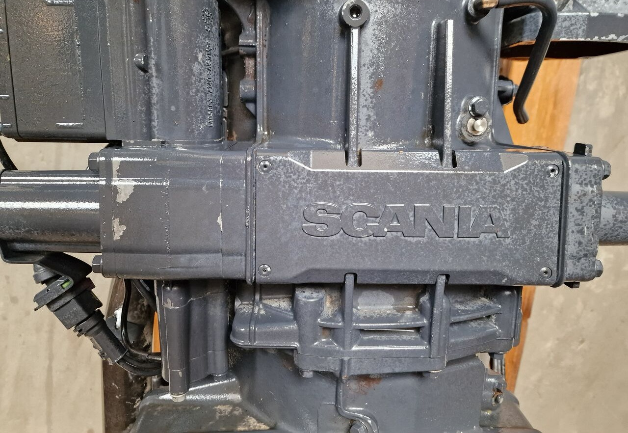Scania GRS 895R NTG TMS 19R Scania GRS 895R NTG TMS truck - Caixa de velocidade por Camião: foto 5 Scania GRS 895R NTG TMS 19R Scania GRS 895R NTG TMS truck - Caixa de velocidade por Camião: foto 5
