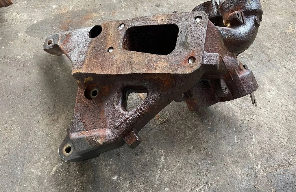 Scania R 730 V8 1906965 Scania R 730 V8 1906965 truck - Colector de escape por Camião: foto 5 Scania R 730 V8 1906965 Scania R 730 V8 1906965 truck - Colector de escape por Camião: foto 5