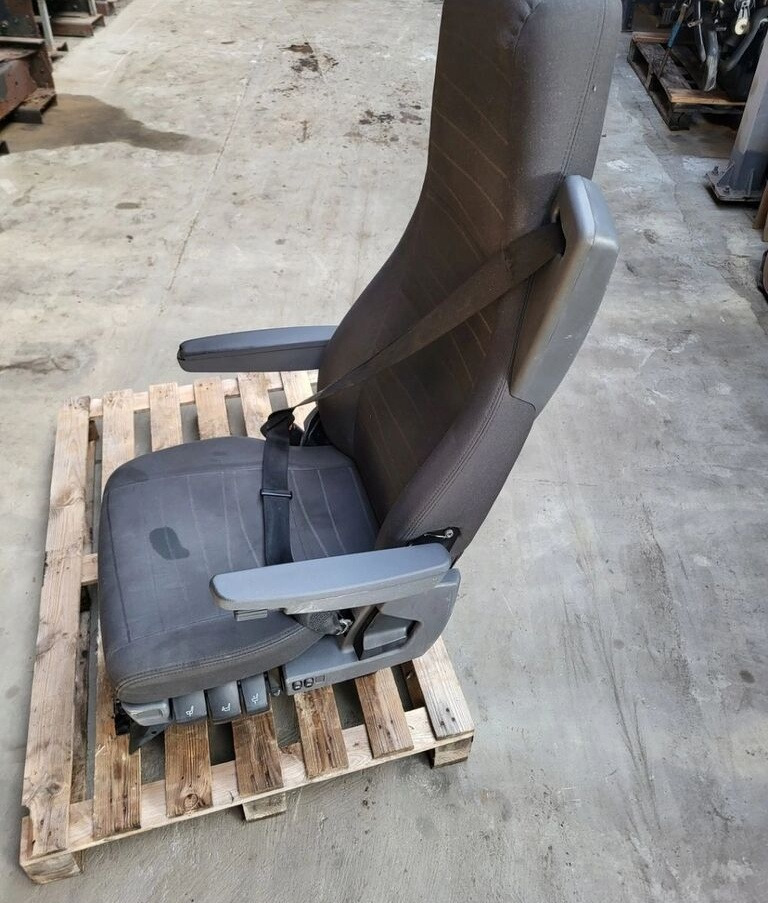 Scania R Euro 6 2189660 Scania R Euro 6 2189660 truck - Banco por Camião: foto 1 Scania R Euro 6 2189660 Scania R Euro 6 2189660 truck - Banco por Camião: foto 1