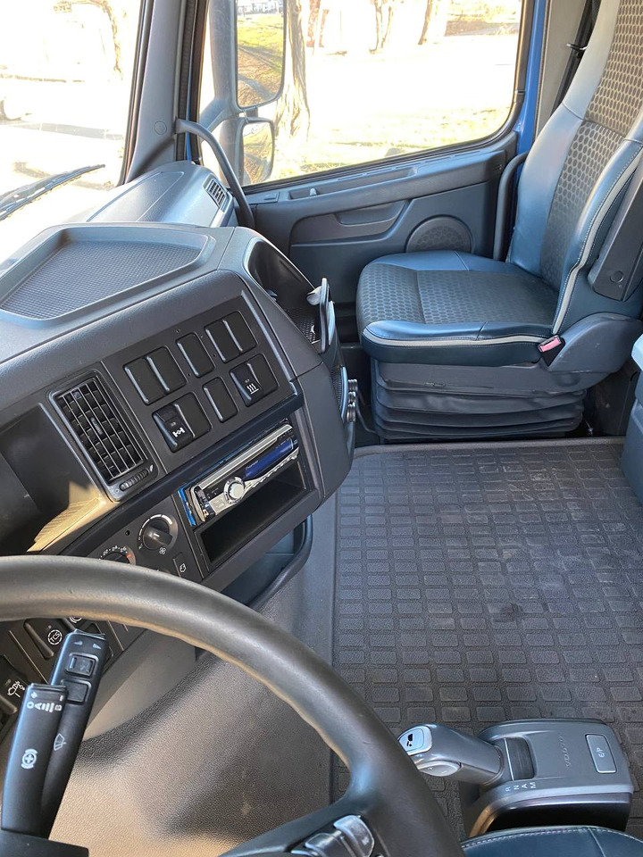 Tractor Volvo FH-12.500: foto 8
