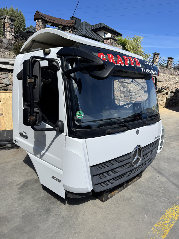 Mercedes Atego III - Cabine: foto 2 Mercedes Atego III - Cabine: foto 2