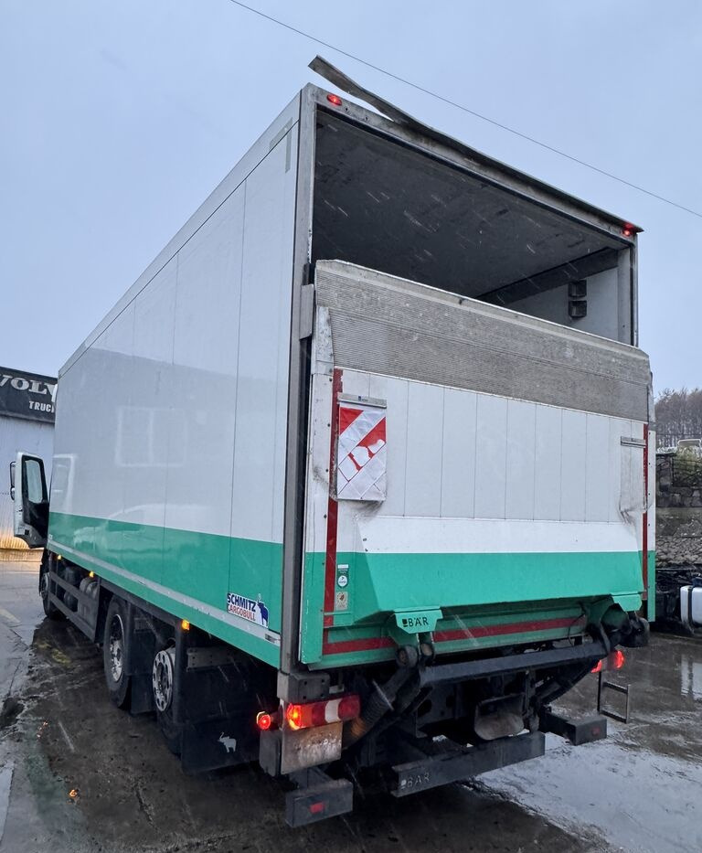 Zabudowa Kontener Chłodnia Schmitz Mercedes Iveco Man Volvo Schmitz Cargobull Mercedes-Benz Antos - Carroceria e exterior por Camião: foto 4 Zabudowa Kontener Chłodnia Schmitz Mercedes Iveco Man Volvo Schmitz Cargobull Mercedes-Benz Antos - Carroceria e exterior por Camião: foto 4