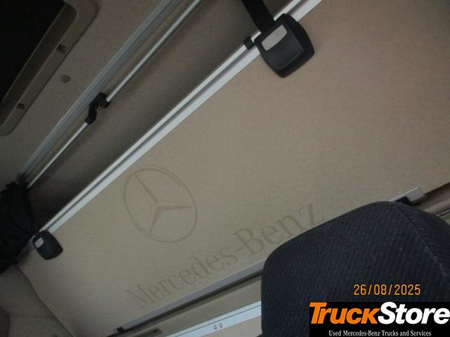 Tractor Mercedes-Benz Actros 1845 LS nRL: foto 6