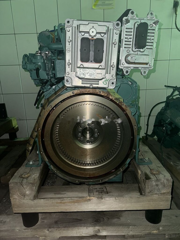 Volvo-ABG D6J Volvo D6J - Motor por Escavadeira: foto 1 Volvo-ABG D6J Volvo D6J - Motor por Escavadeira: foto 1