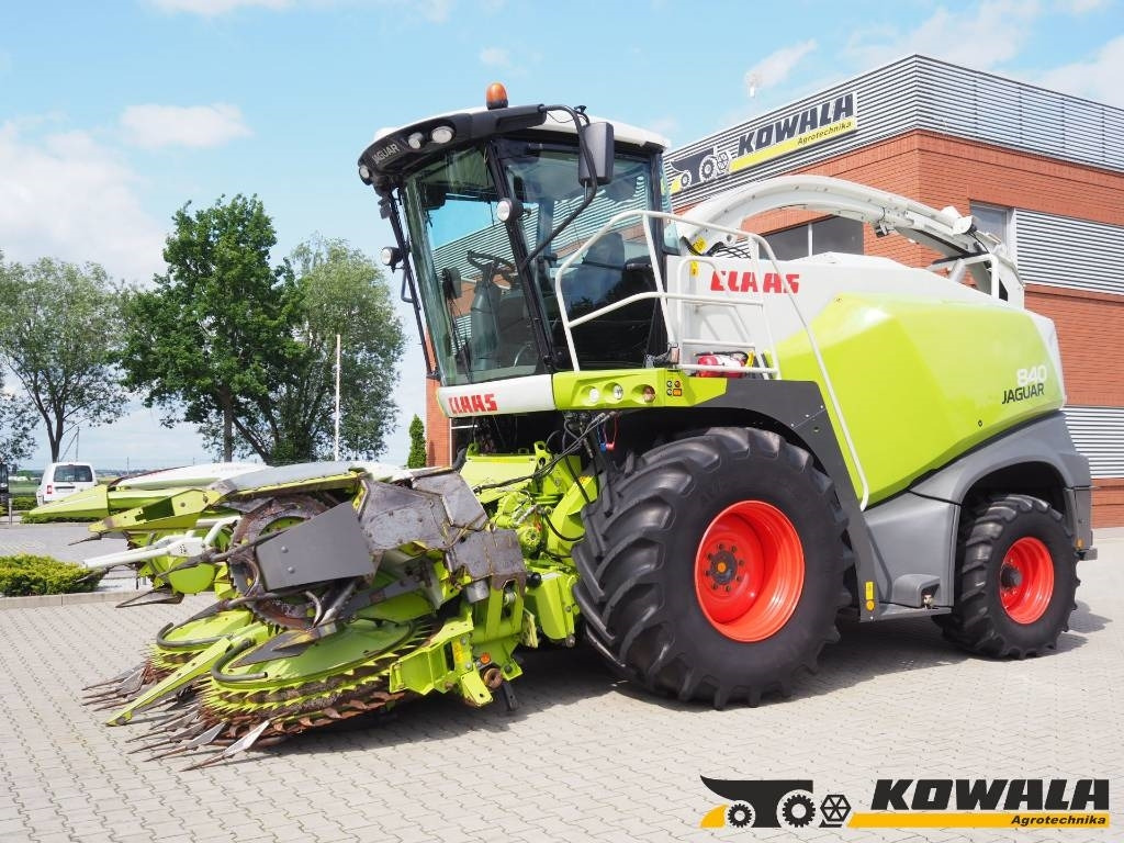Claas Jaguar 840 + Orbis 450 - Picadora de forragem automotriz: foto 1 Claas Jaguar 840 + Orbis 450 - Picadora de forragem automotriz: foto 1